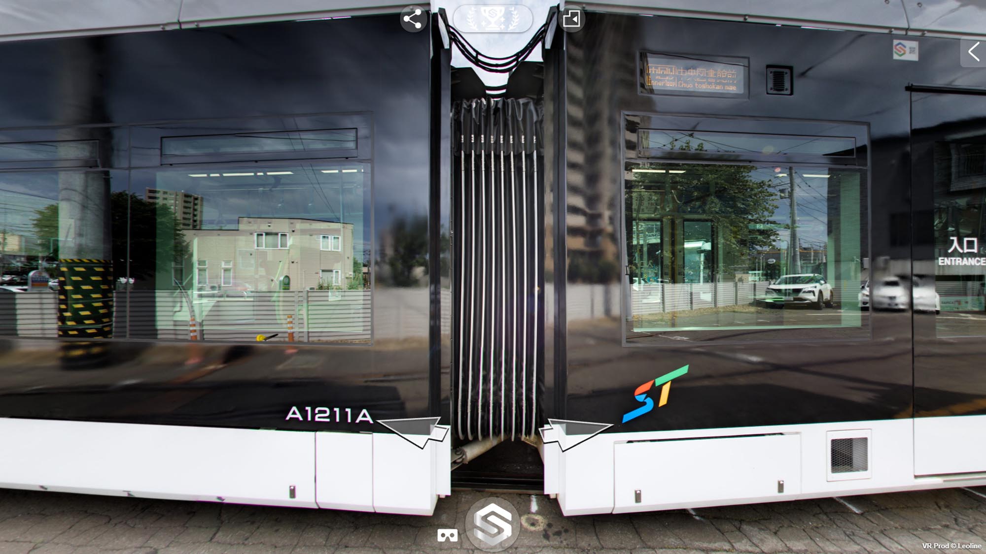 ポラリスⅡの車体連接部。A1211AとA1211Cをつなぐ連接構造